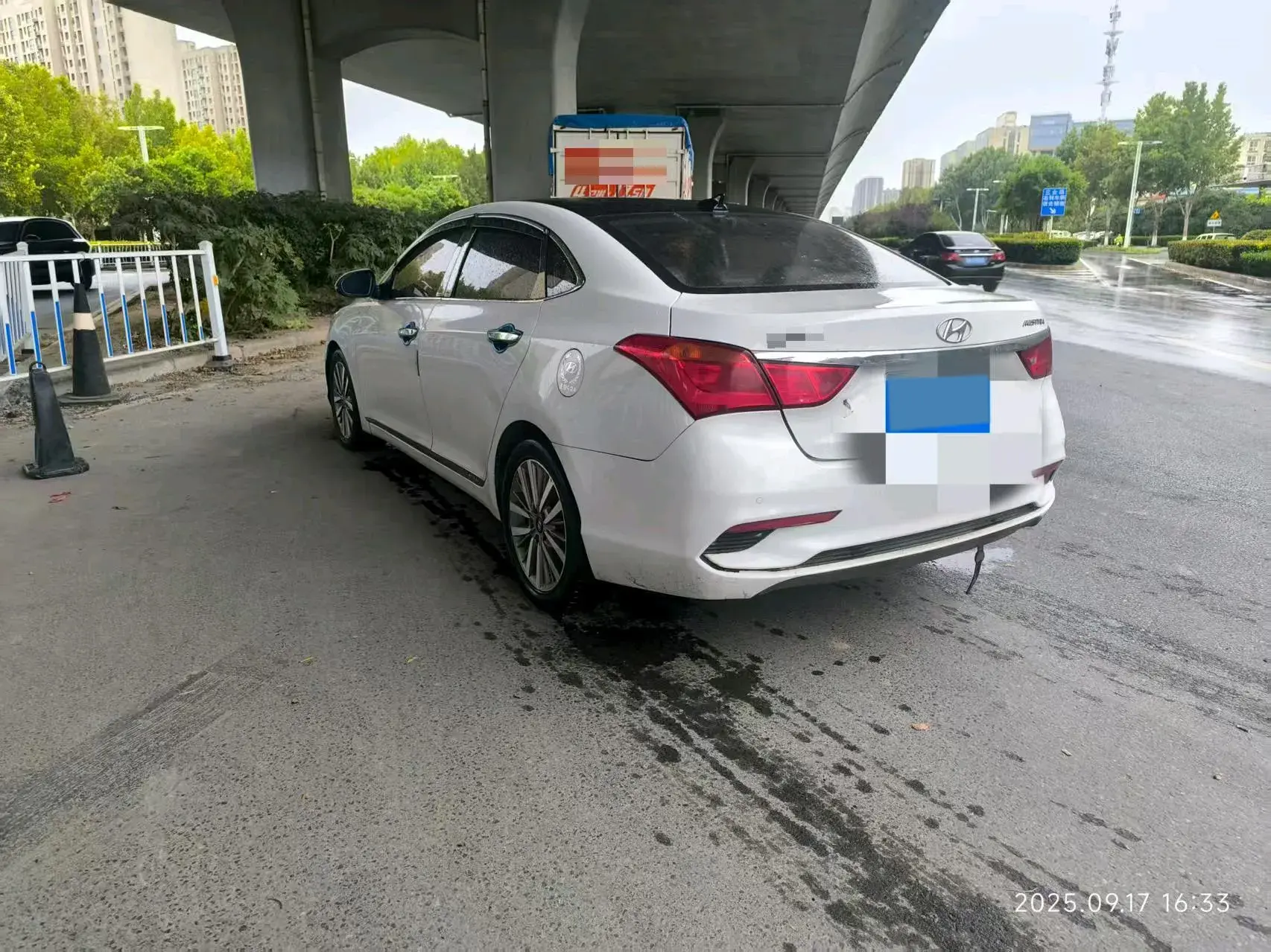 2017 HYUNDAI MISTRA thumbnail 4