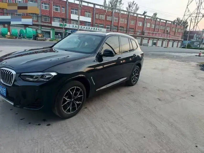 2022 BMW X3 view 1