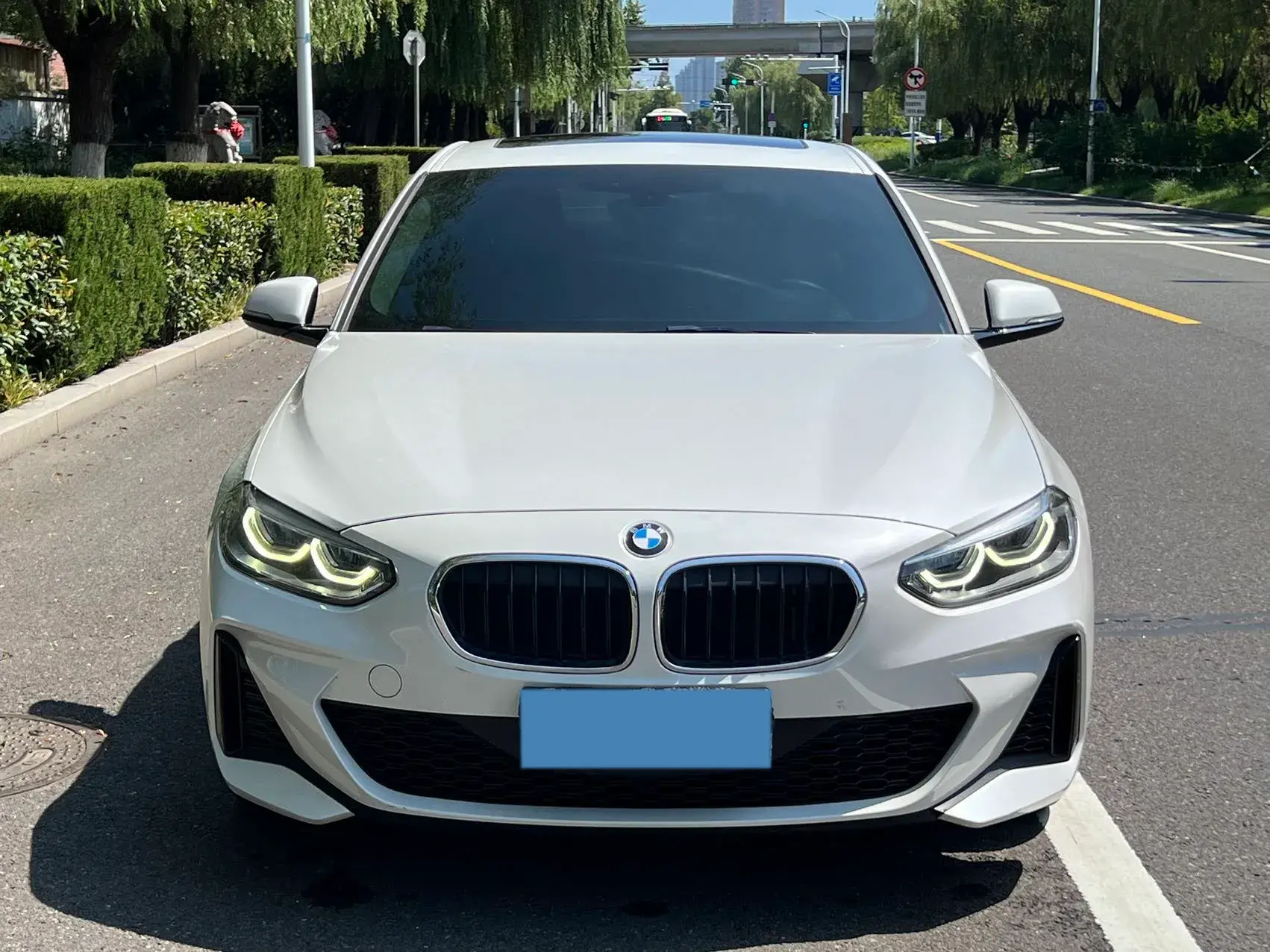 2020 BMW 1 thumbnail 2