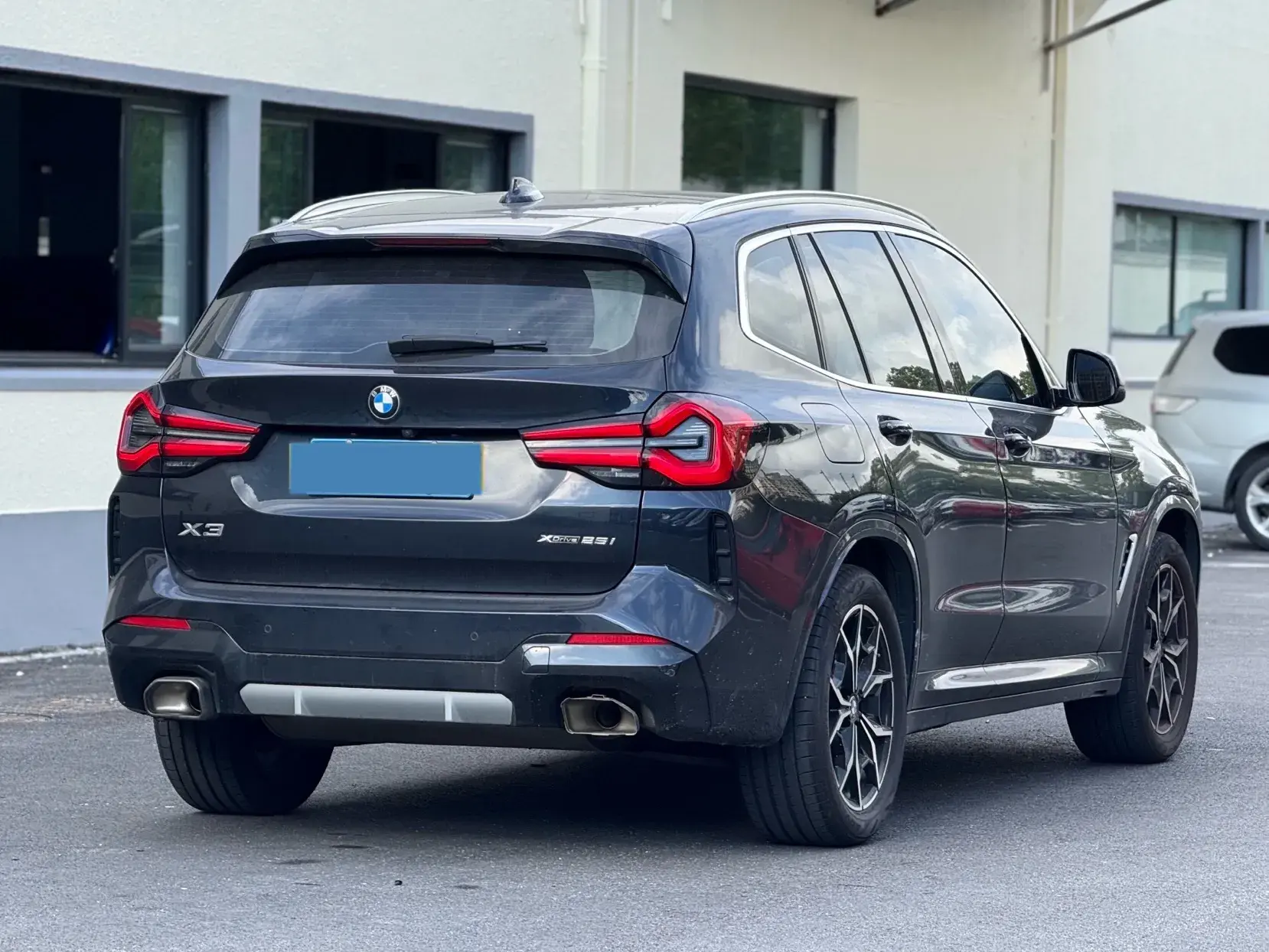 2022 BMW X3 thumbnail 4