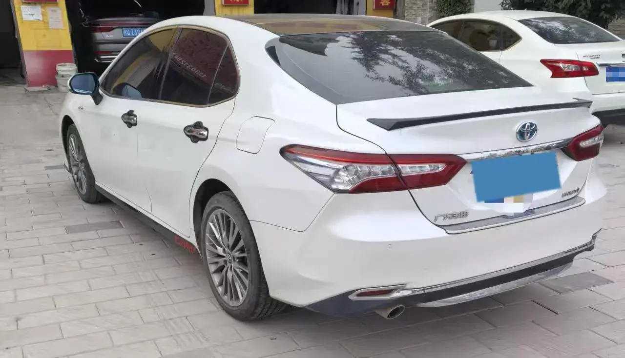 2019 TOYOTA CAMRY thumbnail 4