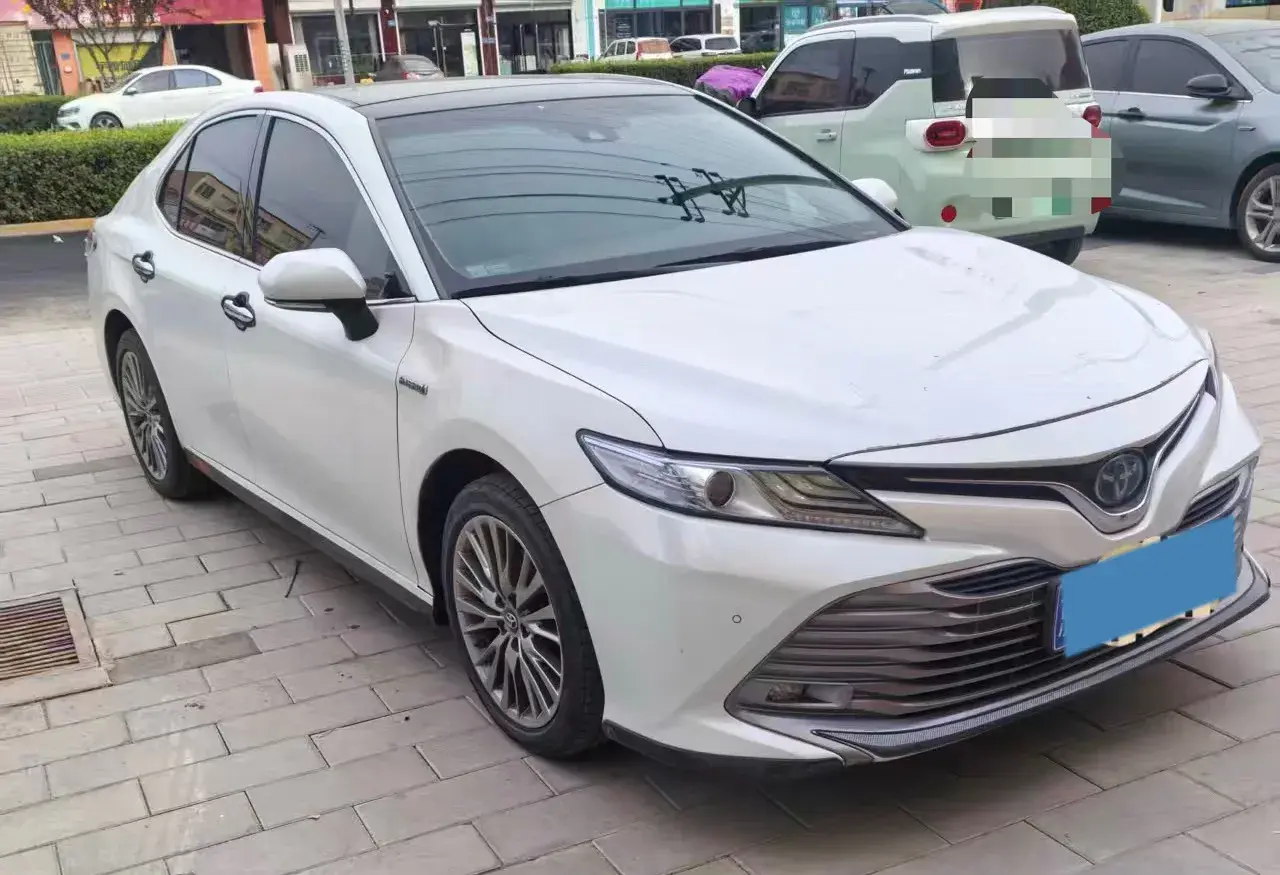 2019 TOYOTA CAMRY thumbnail 2