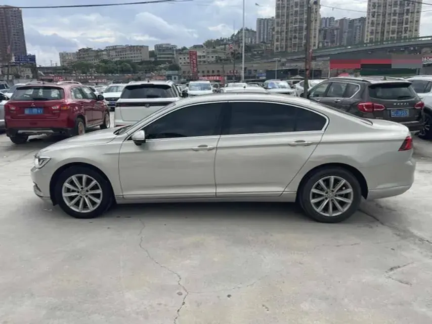 2019 VOLKSWAGEN MAGOTAN thumbnail 2