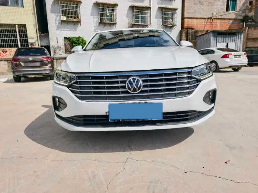 2023 VOLKSWAGEN LAVIDA thumbnail 2