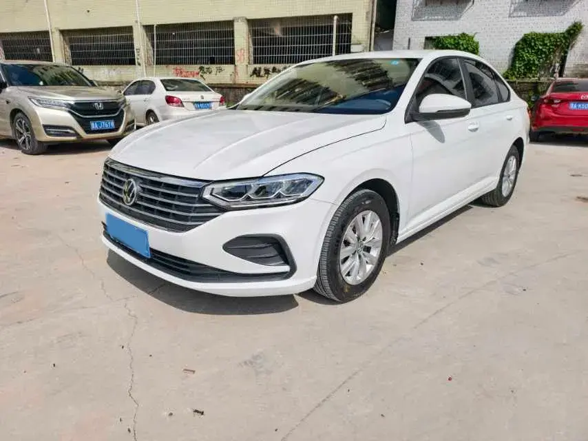 2023 VOLKSWAGEN LAVIDA view 1