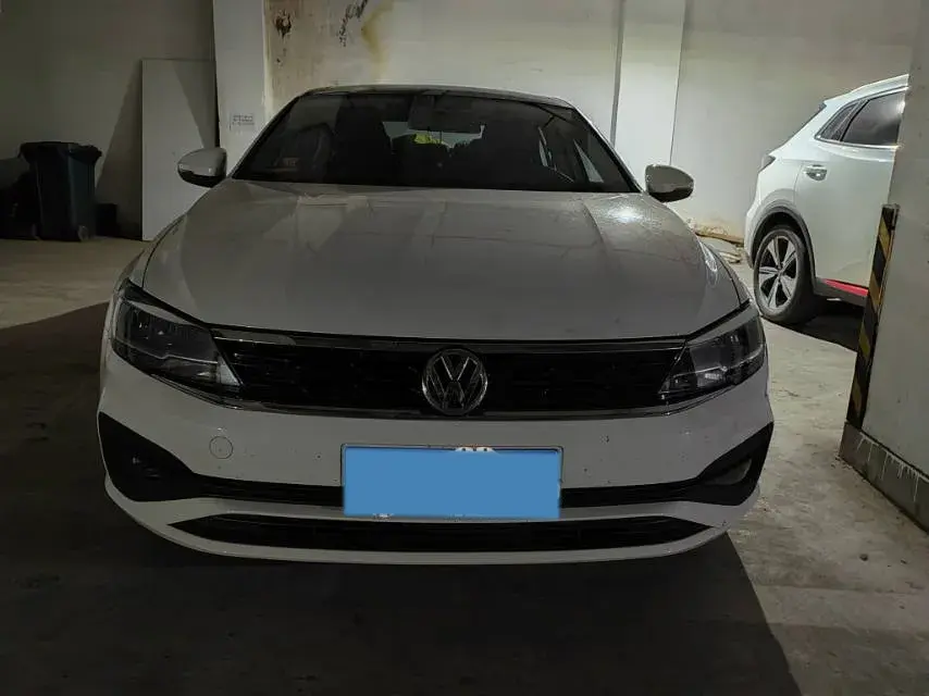 2019 VOLKSWAGEN LAMANDO thumbnail 2