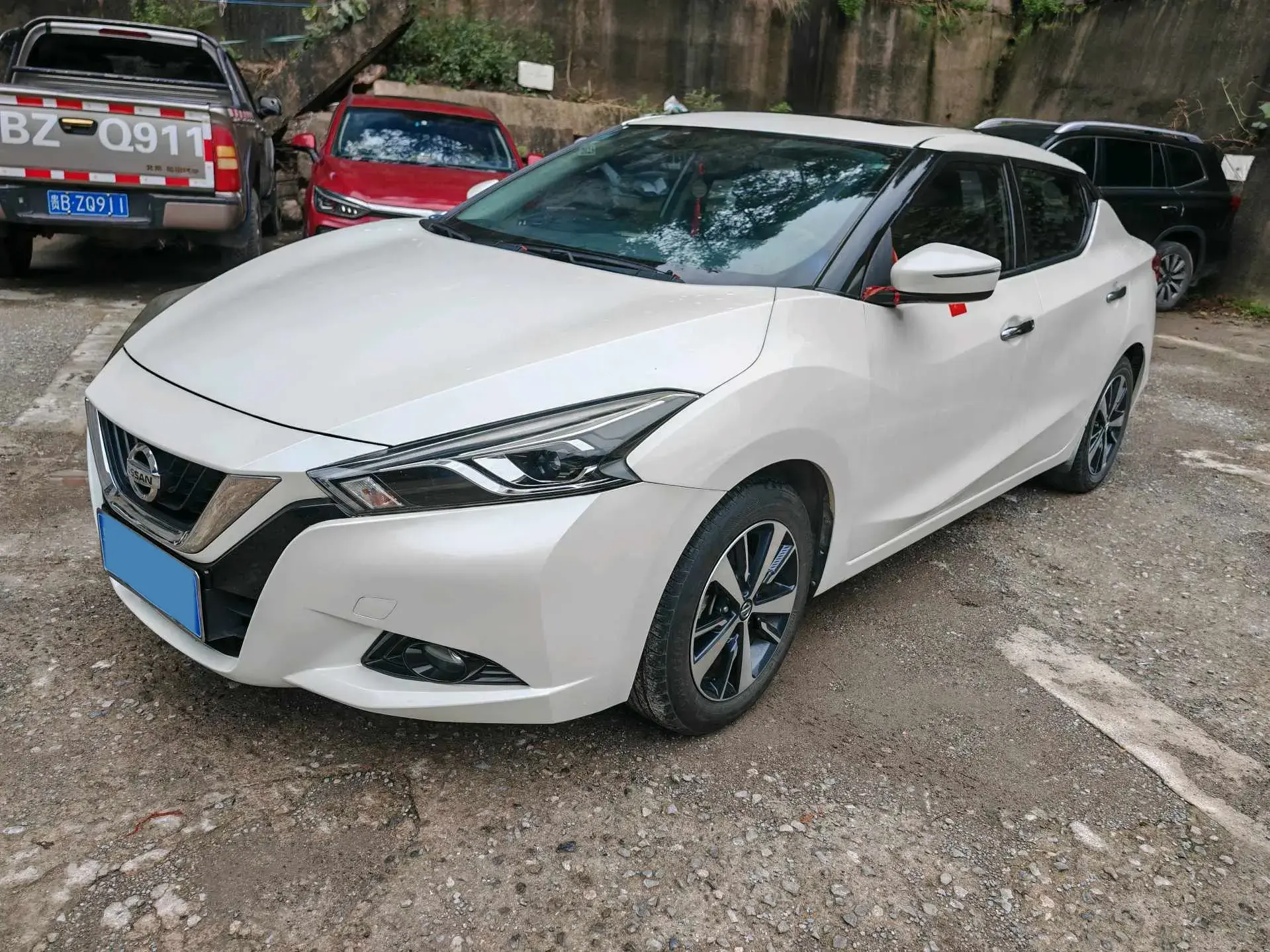 2021 NISSAN BLUEBIRD view 1