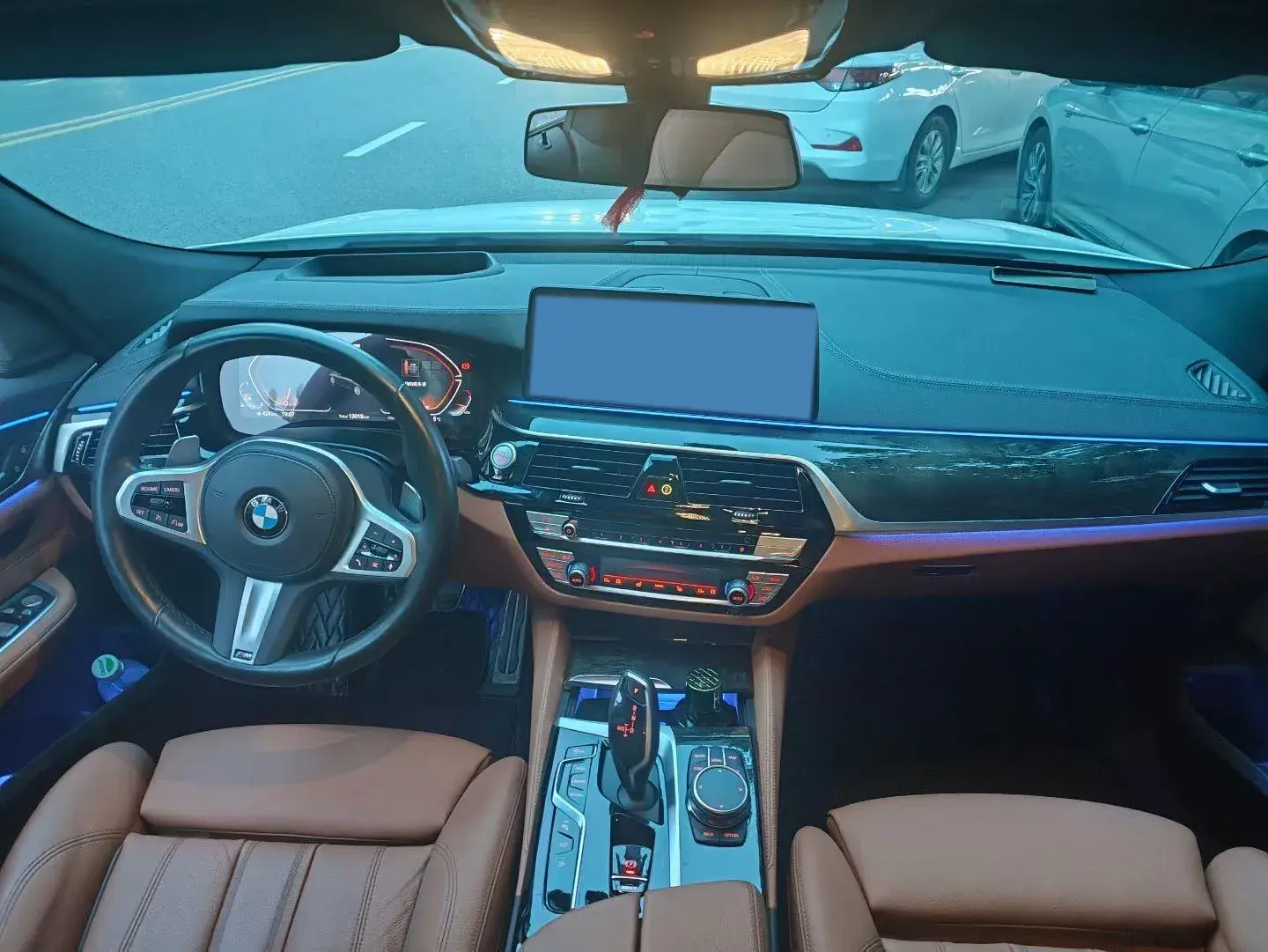 2022 BMW 6 thumbnail 4