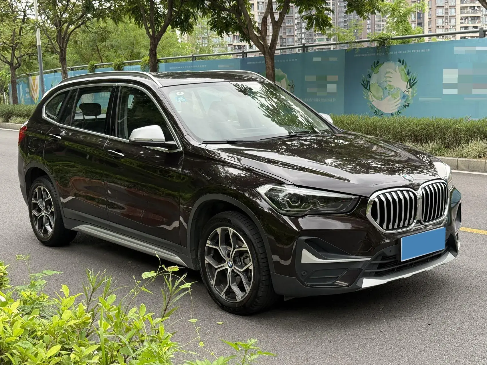 2021 BMW X1 thumbnail 3