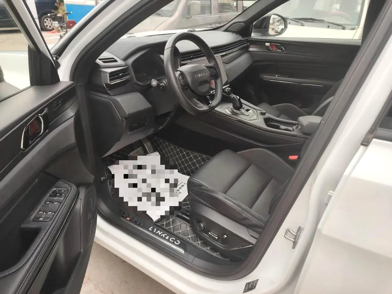 2021 LYNK&CO 01 thumbnail 2