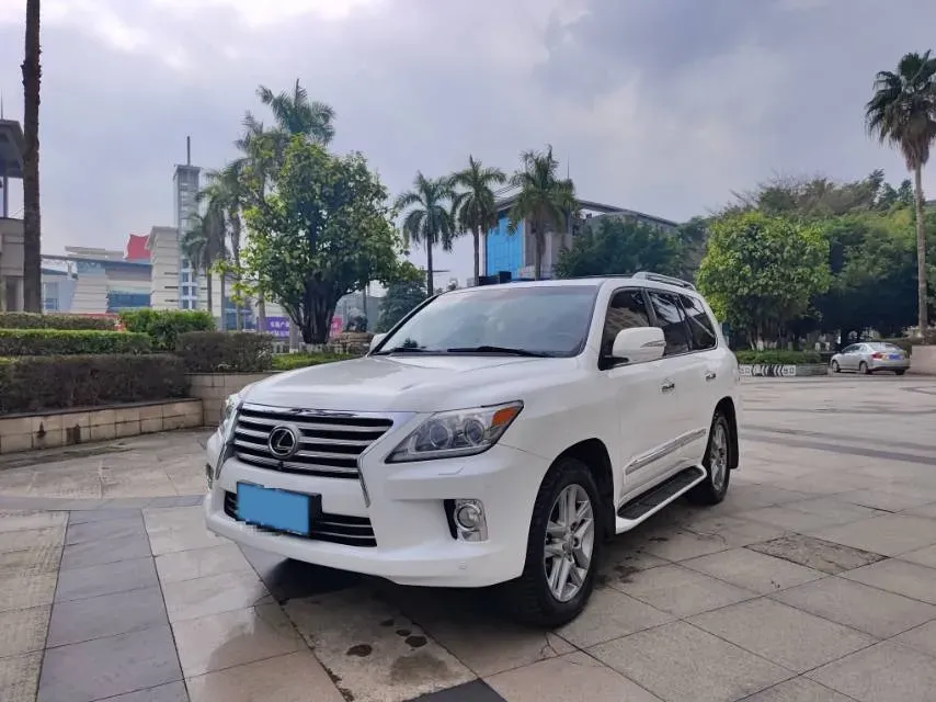 2013 Lexus LX 5.7L 367HP V8 6AT,autocango,china used car exporter,china ev exporter,chinese used car exporter,chinese used ev exporter
