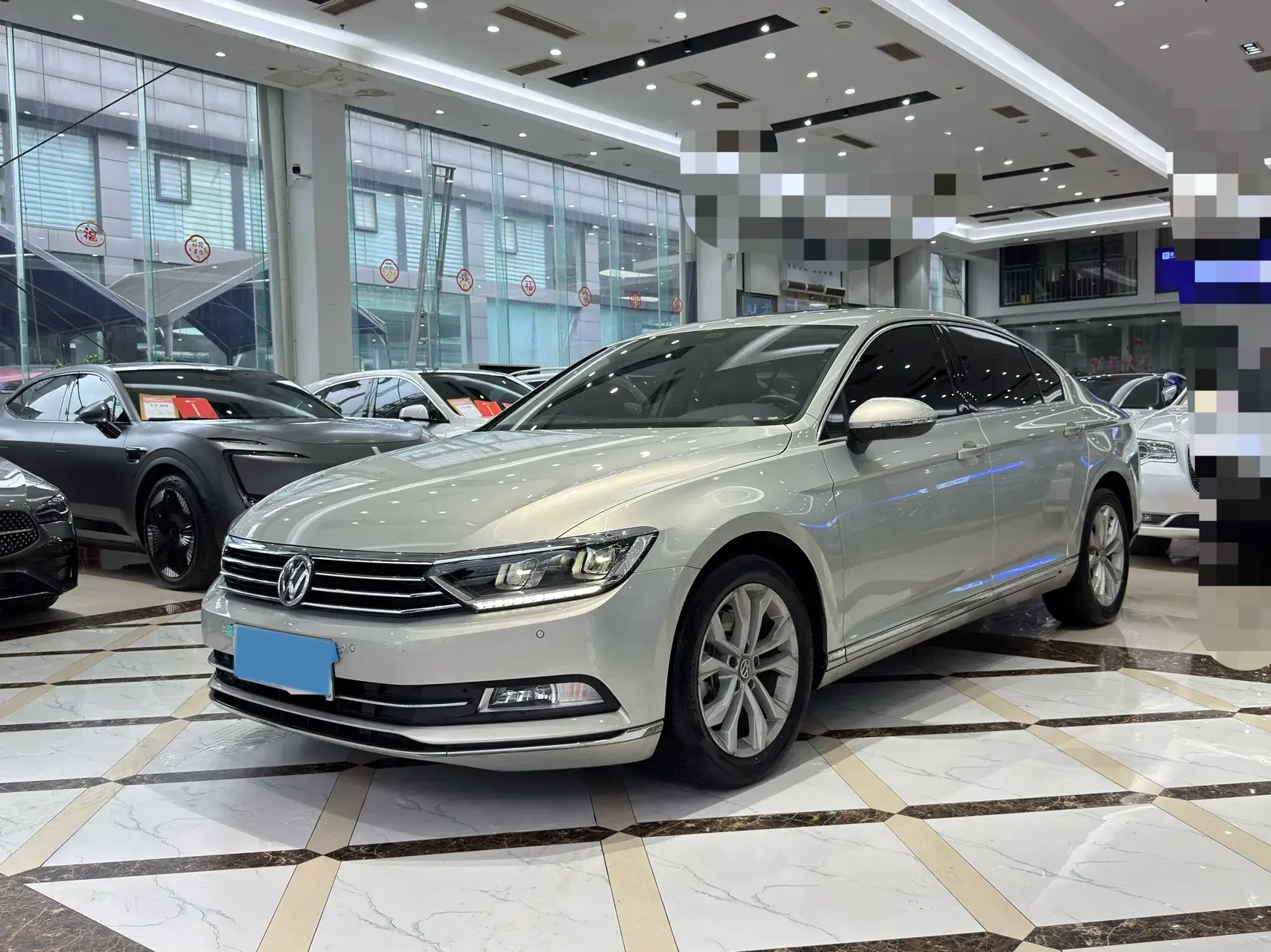 2019 VOLKSWAGEN MAGOTAN view 1