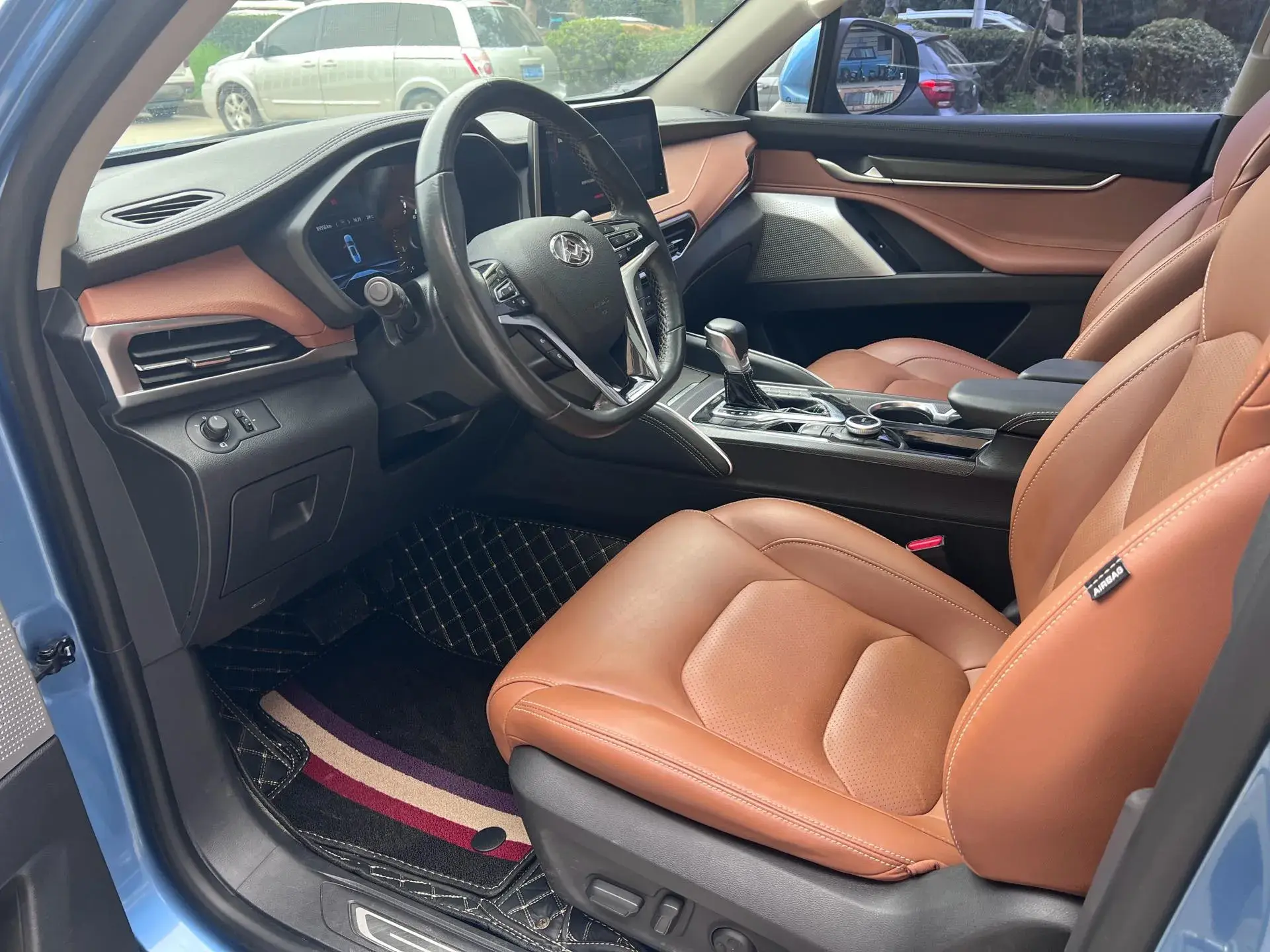 2017 MAXUS D90 thumbnail 4