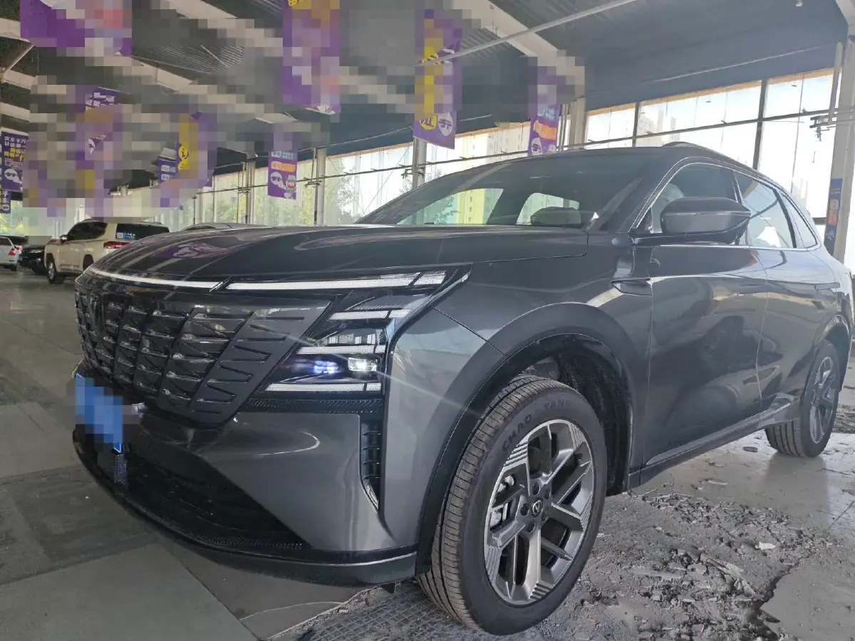 2025 ChangAn CS75 Plus 1.5T 192HP L4 8AT