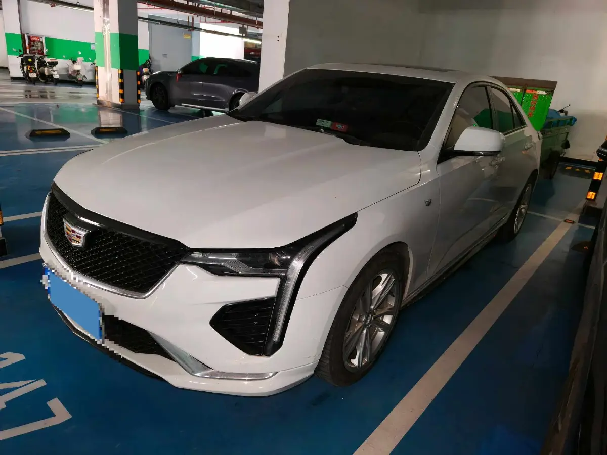 2022 Cadillac CT4 2.0T 237HP L4 8AT
