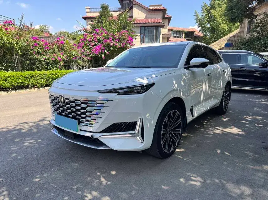 2022 ChangAn UNI-K iDD 1.5T 170HP L4 6TCT PHEV 30.74KWH