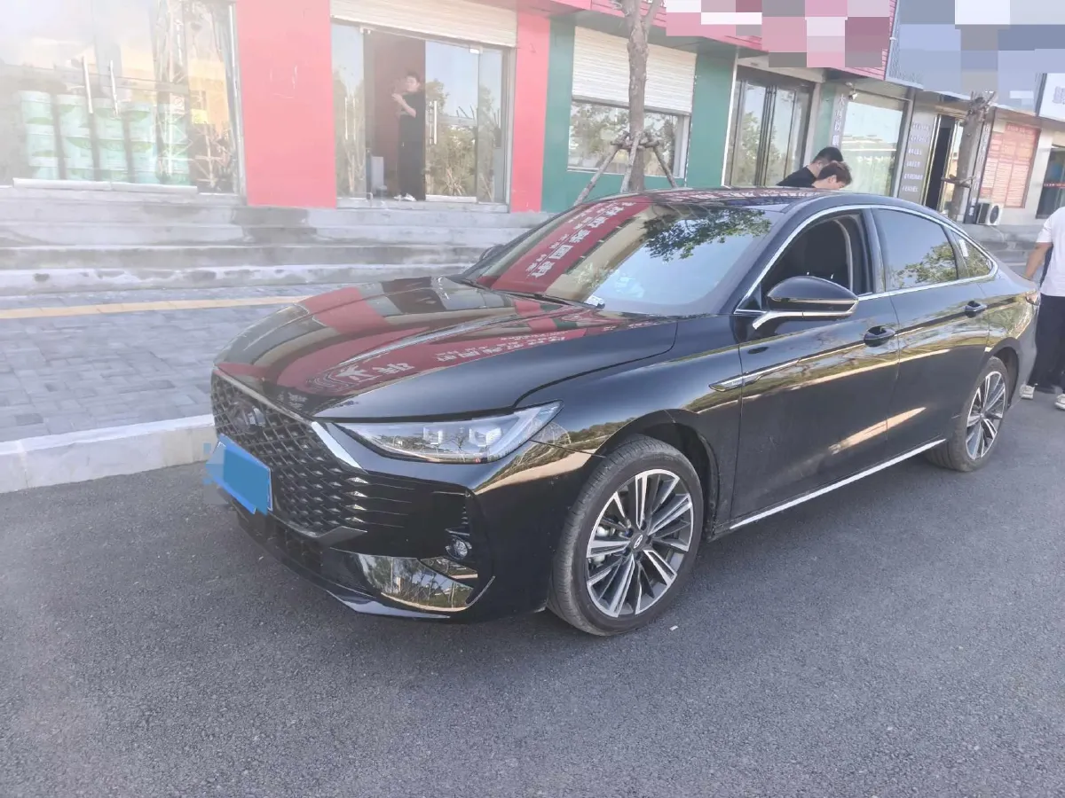 2025 Chery Arrizo 8 Pro 1.6T 197HP L4 7DCT,autocango,china used car exporter,china ev exporter,chinese used car exporter,chinese used ev exporter