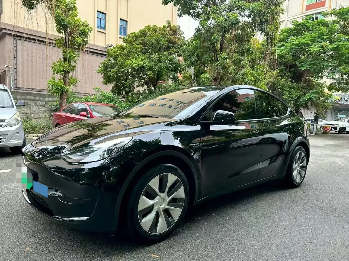 2022 Tesla Model Y BEV 60KWH