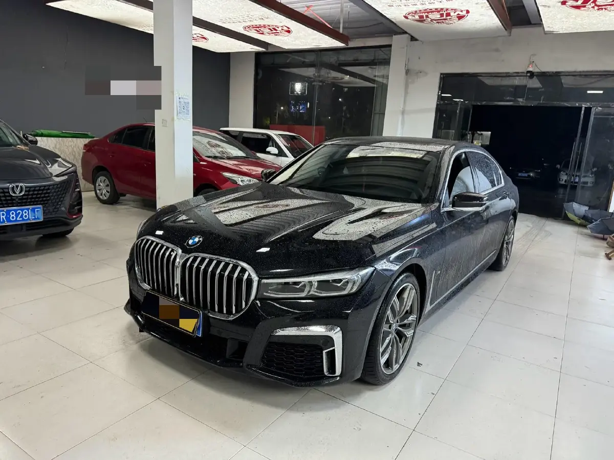 2021 BMW 7 Series 2.0T 265HP L4 8AT