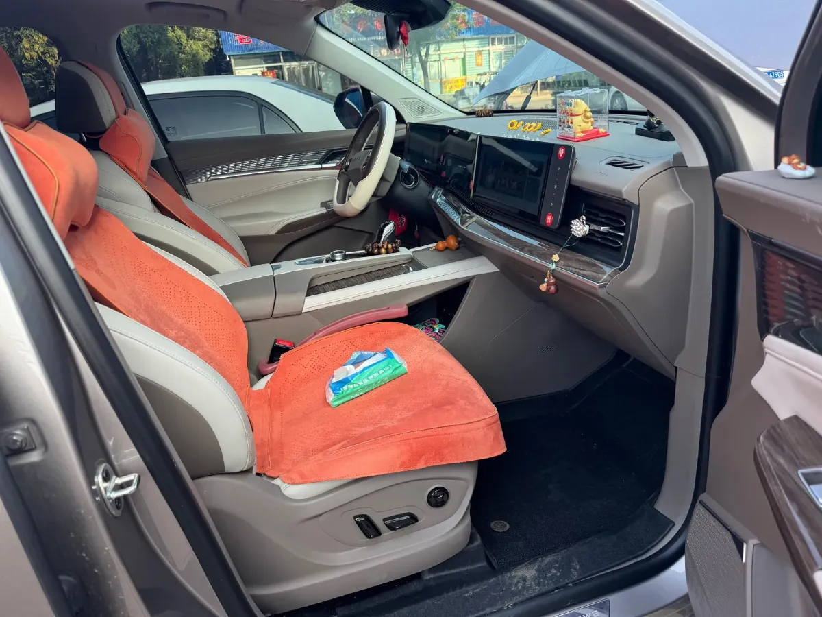 2023 Roewe RX9 2.0T 242HP L4 9AT,autocango,china used car exporter,china ev exporter,chinese used car exporter,chinese used ev exporter