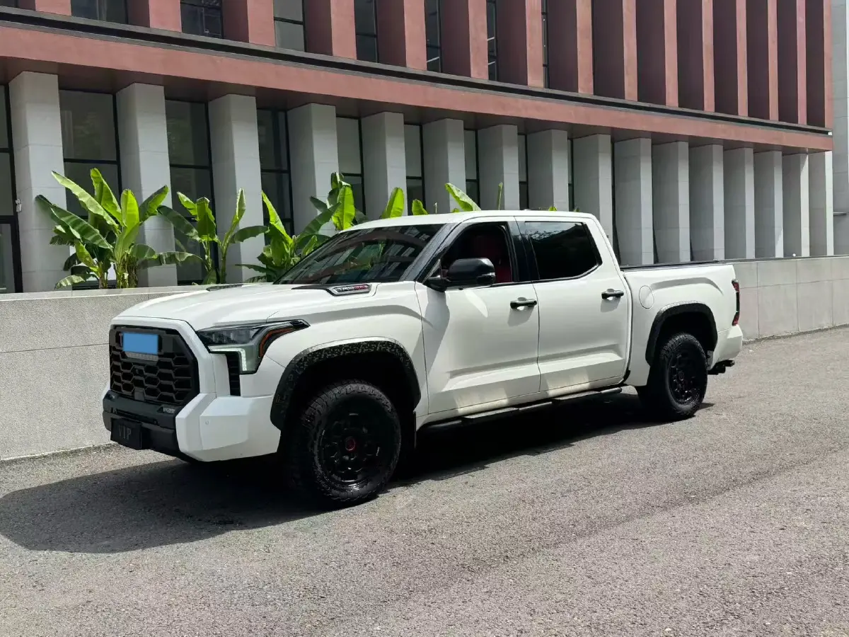 2022 Tank 300 2.0T 227HP L4 8AT