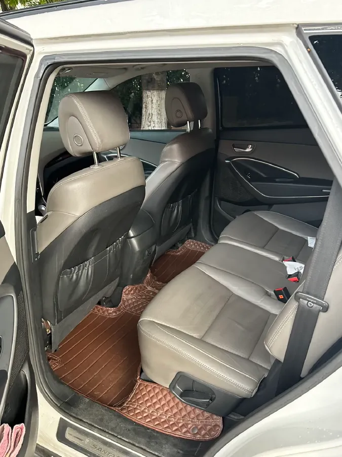 2013 Hyundai Grand SantaFe 3.0L 264HP V6 6AT,autocango,china used car exporter,china ev exporter,chinese used car exporter,chinese used ev exporter