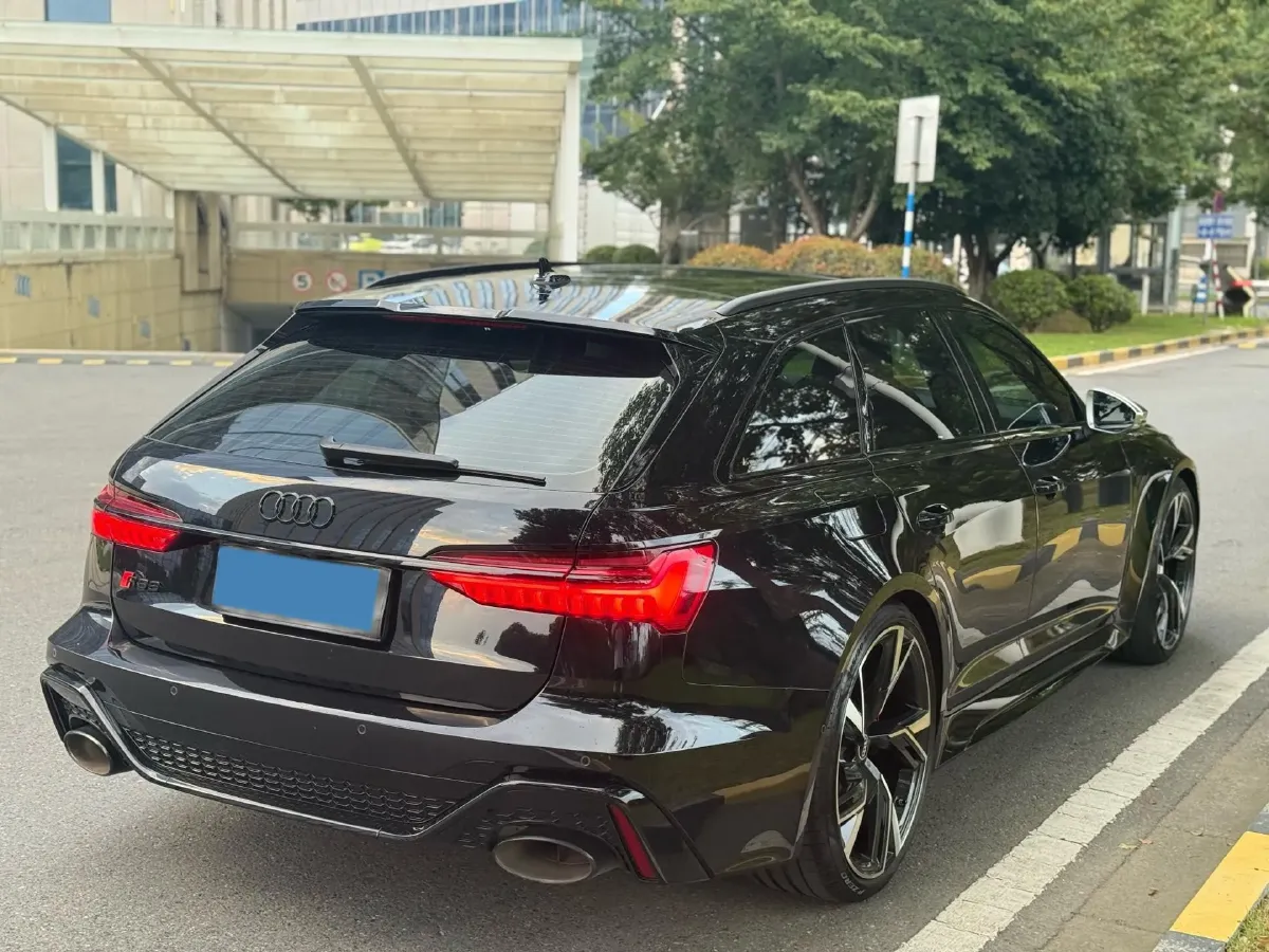 2021 Audi RS 6 4.0T 600HP V8 8AT,autocango,china used car exporter,china ev exporter,chinese used car exporter,chinese used ev exporter