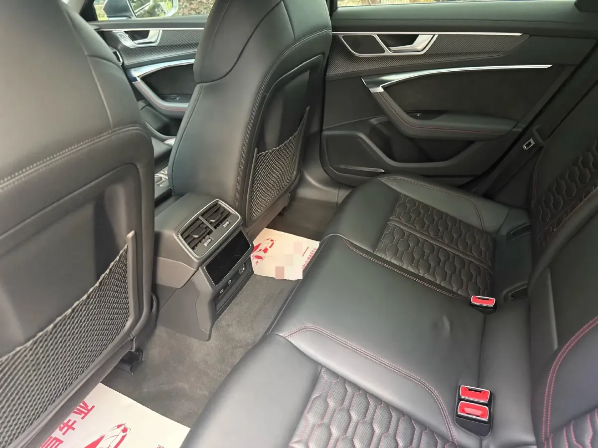 2021 Audi RS 6 4.0T 600HP V8 8AT,autocango,china used car exporter,china ev exporter,chinese used car exporter,chinese used ev exporter