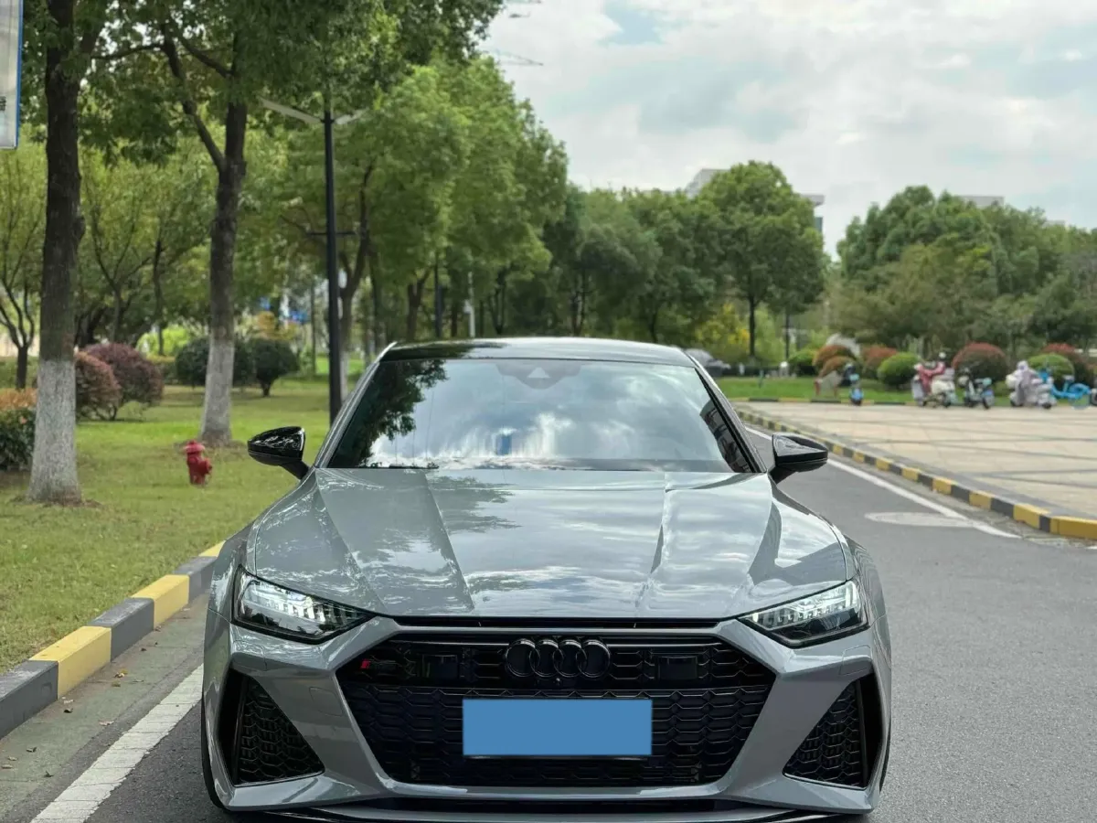 2021 Audi RS 7 4.0T 600HP V8 8AT,autocango,china used car exporter,china ev exporter,chinese used car exporter,chinese used ev exporter