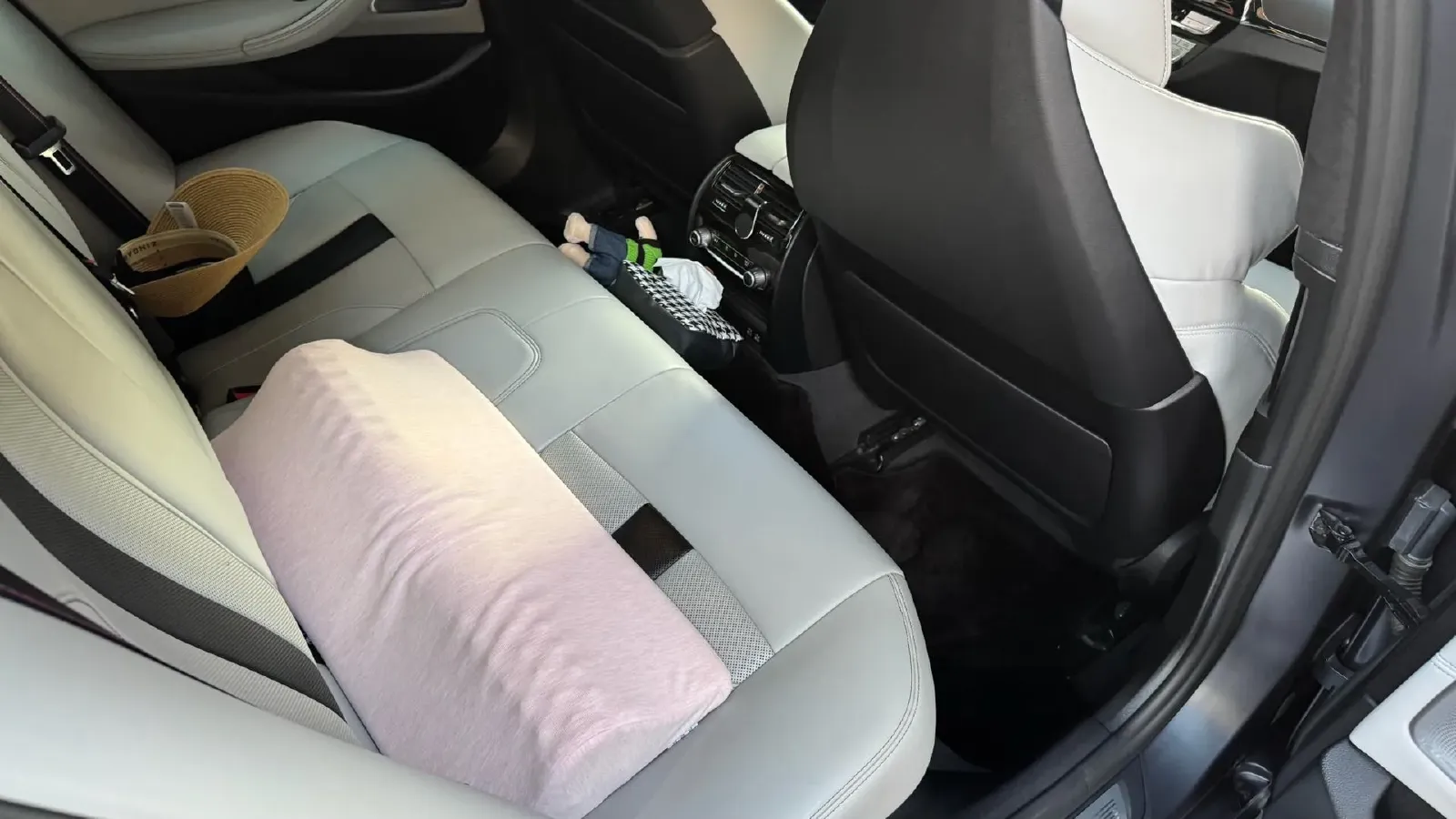 2018 BMW M5 4.4T 600HP V8 8AT,autocango,china used car exporter,china ev exporter,chinese used car exporter,chinese used ev exporter