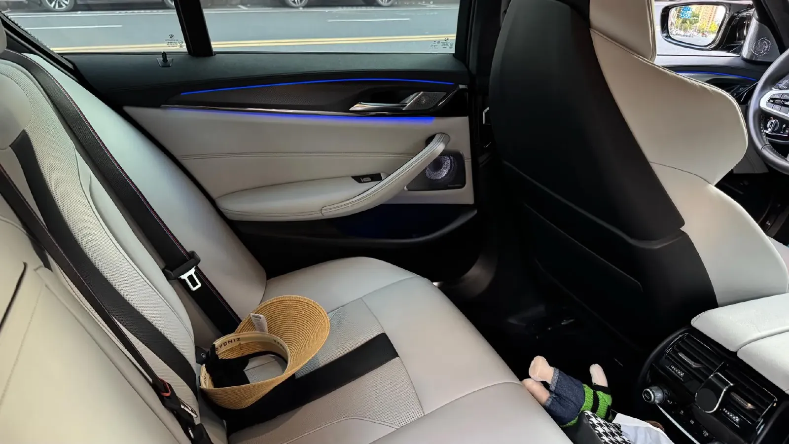 2018 BMW M5 4.4T 600HP V8 8AT,autocango,china used car exporter,china ev exporter,chinese used car exporter,chinese used ev exporter