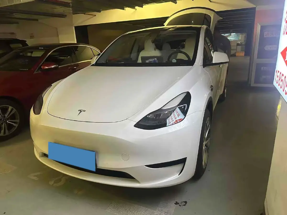 2022 Tesla Model Y BEV 60KWH