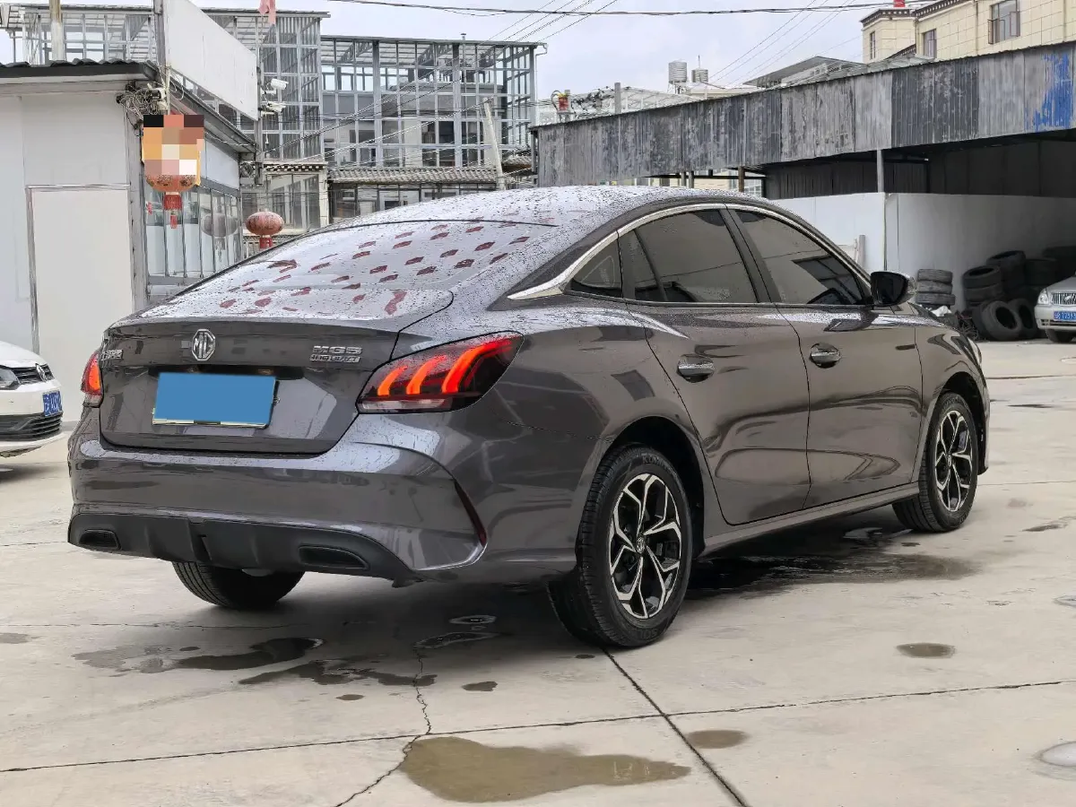 2023 MG 5 1.5L 129HP L4 5MT,autocango,china used car exporter,china ev exporter,chinese used car exporter,chinese used ev exporter