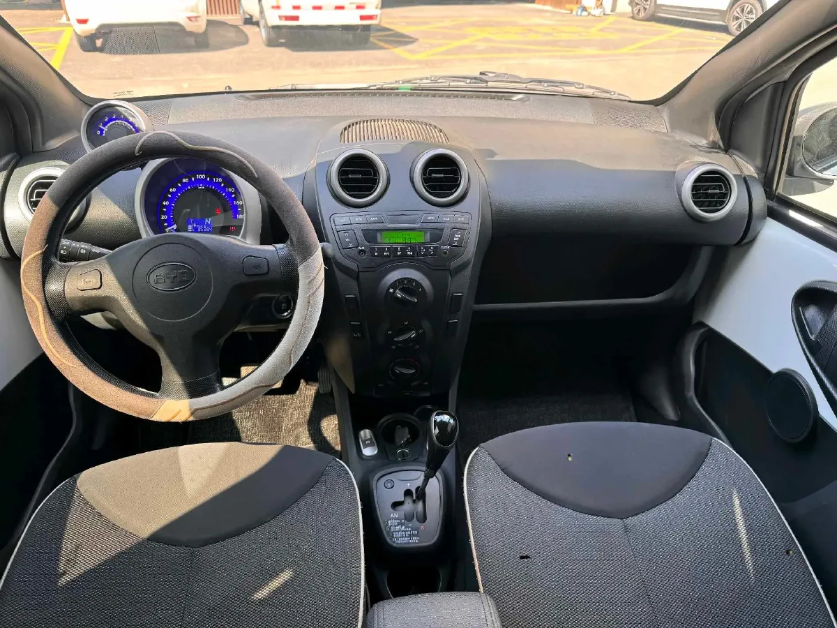 2015 BYD F0 1.0L 68HP L3 5MT,autocango,china used car exporter,china ev exporter,chinese used car exporter,chinese used ev exporter