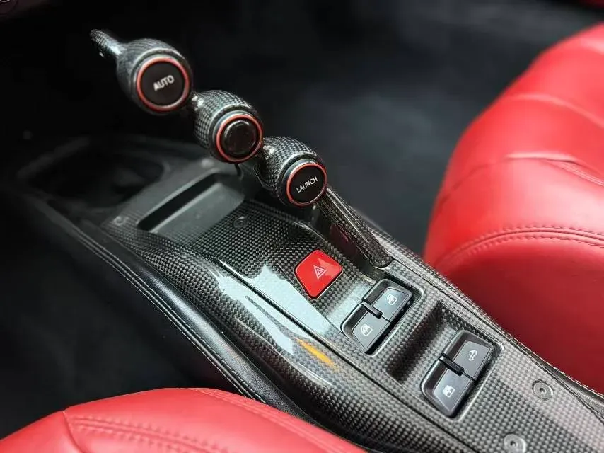 2013 Ferrari 458 4.5L 570HP V8 7DCT,autocango,china used car exporter,china ev exporter,chinese used car exporter,chinese used ev exporter