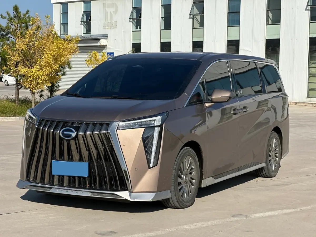 2023 GAC Trumpchi M8 2.0T 190HP L4 E-CVT Hybrid