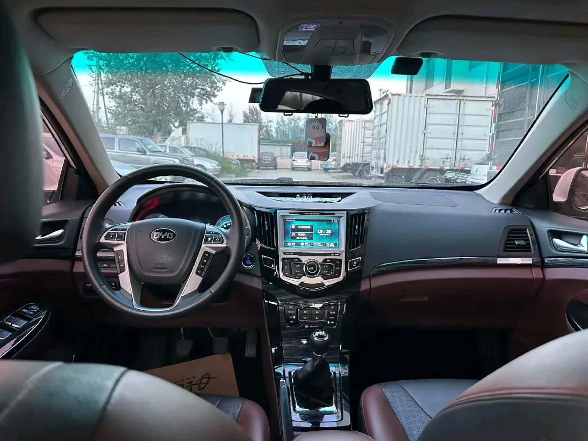 2016 BYD SuRui 1.5L 109HP L4 5MT,autocango,china used car exporter,china ev exporter,chinese used car exporter,chinese used ev exporter