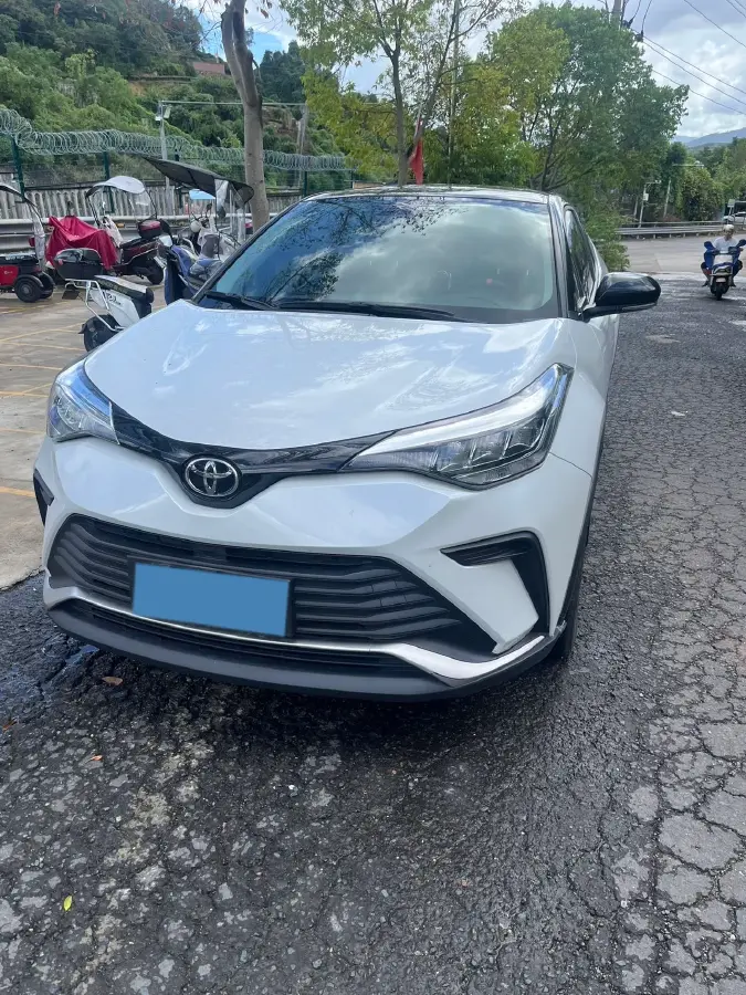 2022 Toyota Izoa 2.0L 171HP L4 CVT