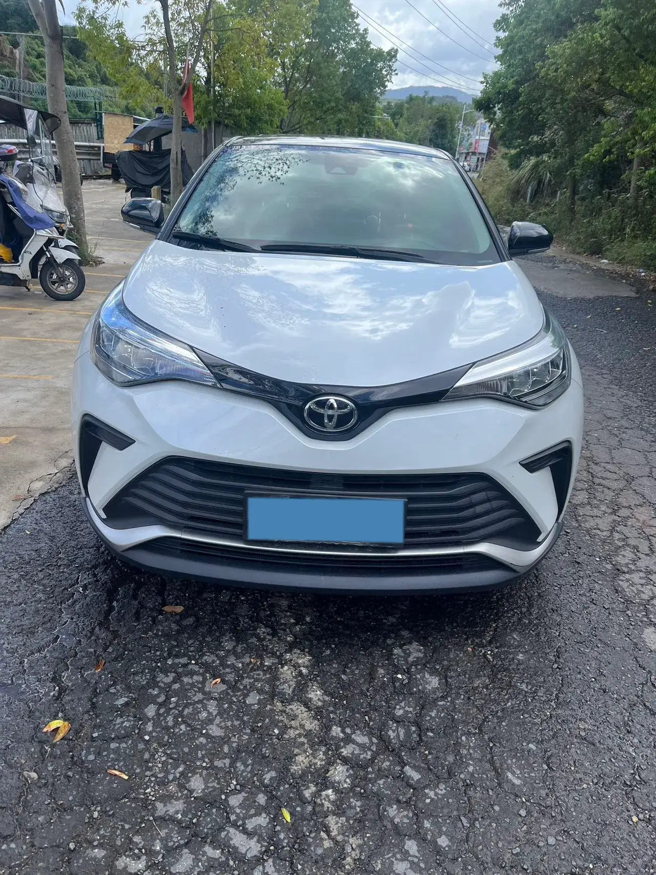 2022 TOYOTA IZOA thumbnail 2