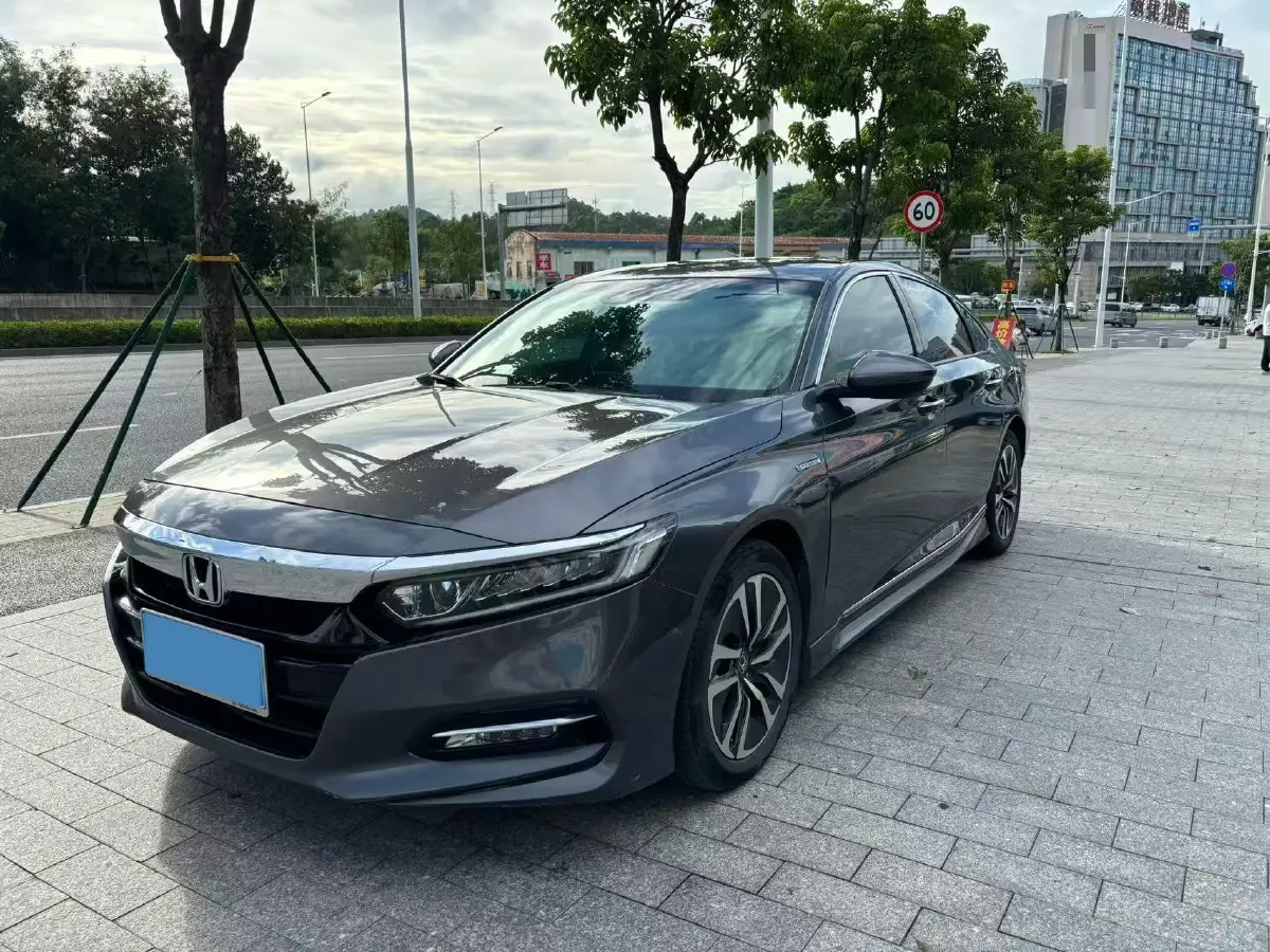 2018 Honda Accord 2.0L 146HP L4 E-CVT Hybrid