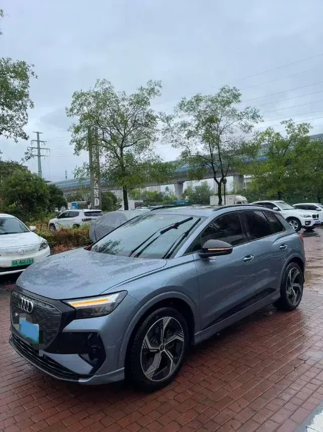 2024 Audi Q4 e-tron BEV 84.8KWH