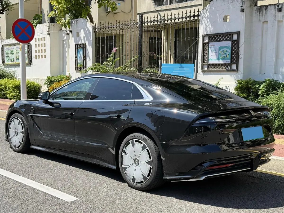 2025 YangWang U7 2.0T 245HP H4 E-CVT PHEV 52.4KWH,autocango,china used car exporter,china ev exporter,chinese used car exporter,chinese used ev exporter