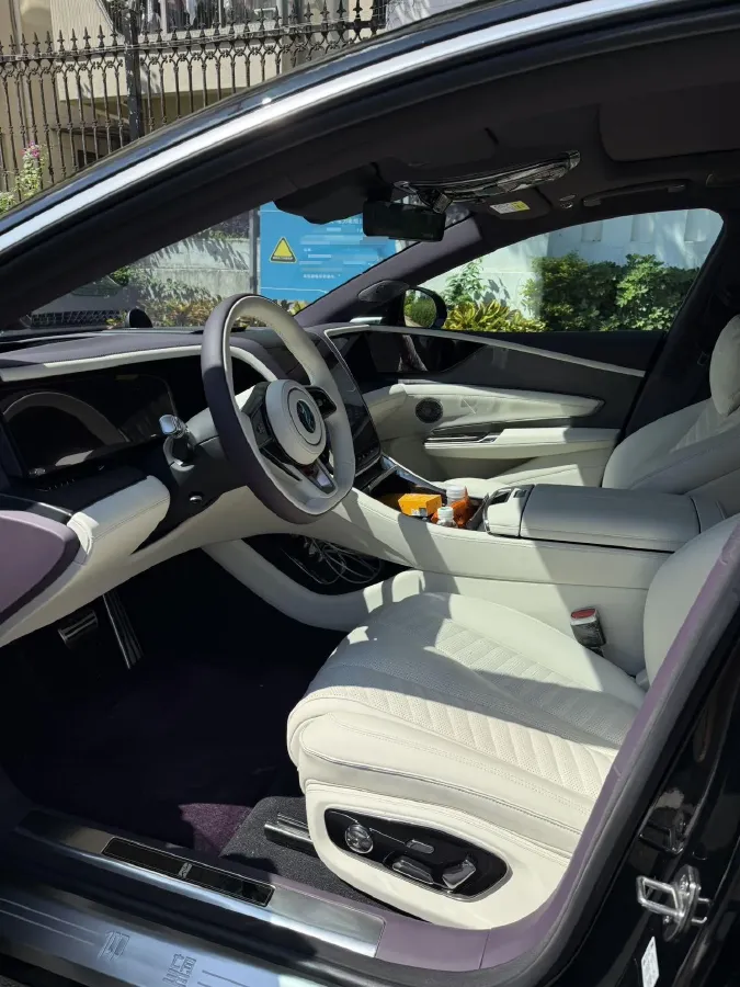 2025 YangWang U7 2.0T 245HP H4 E-CVT PHEV 52.4KWH,autocango,china used car exporter,china ev exporter,chinese used car exporter,chinese used ev exporter