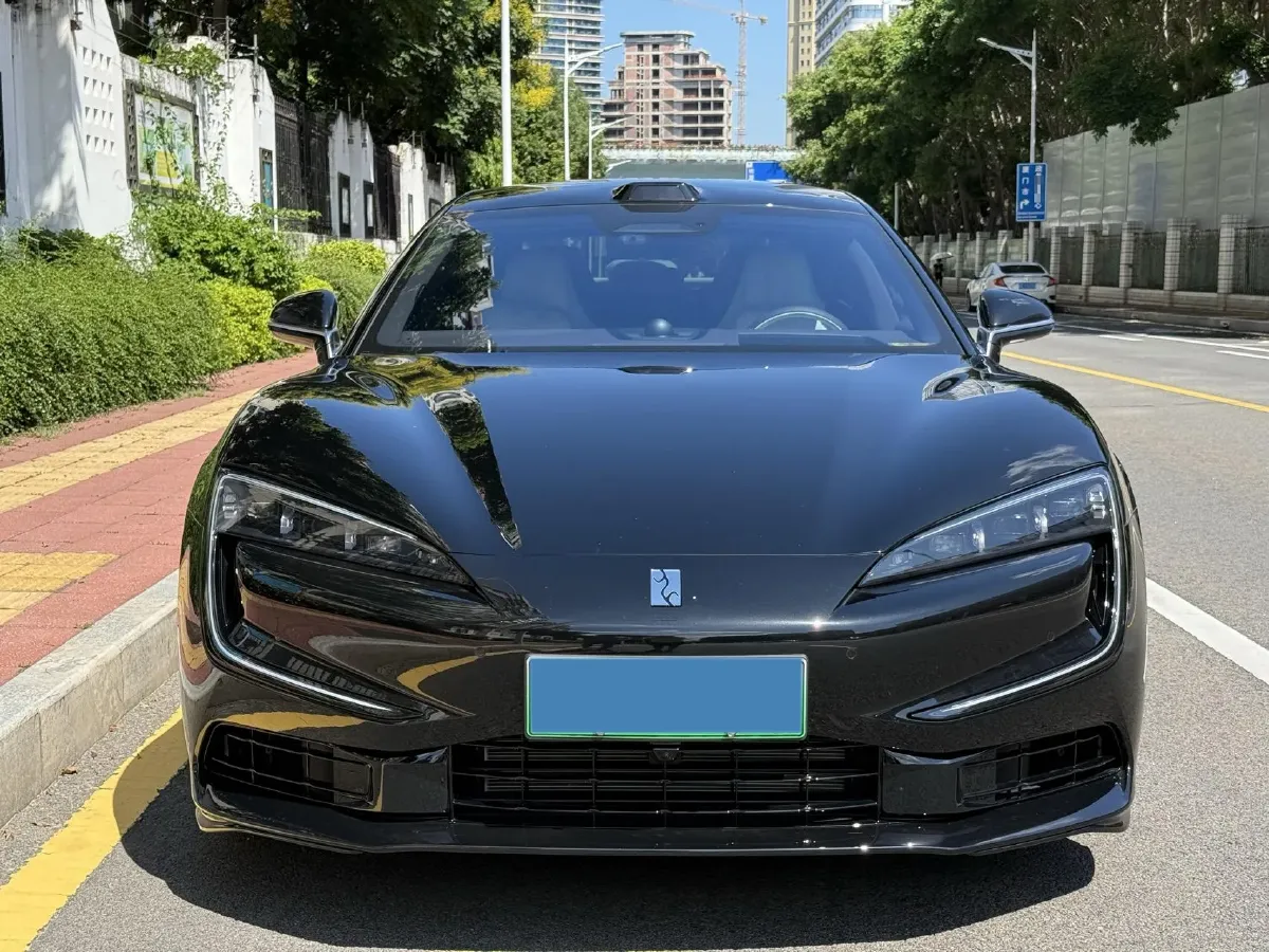 2025 YangWang U7 2.0T 245HP H4 E-CVT PHEV 52.4KWH,autocango,china used car exporter,china ev exporter,chinese used car exporter,chinese used ev exporter