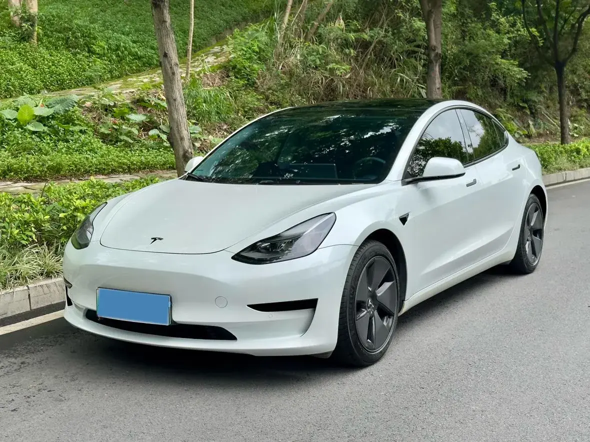 2022 Tesla Model 3 BEV 60KWH