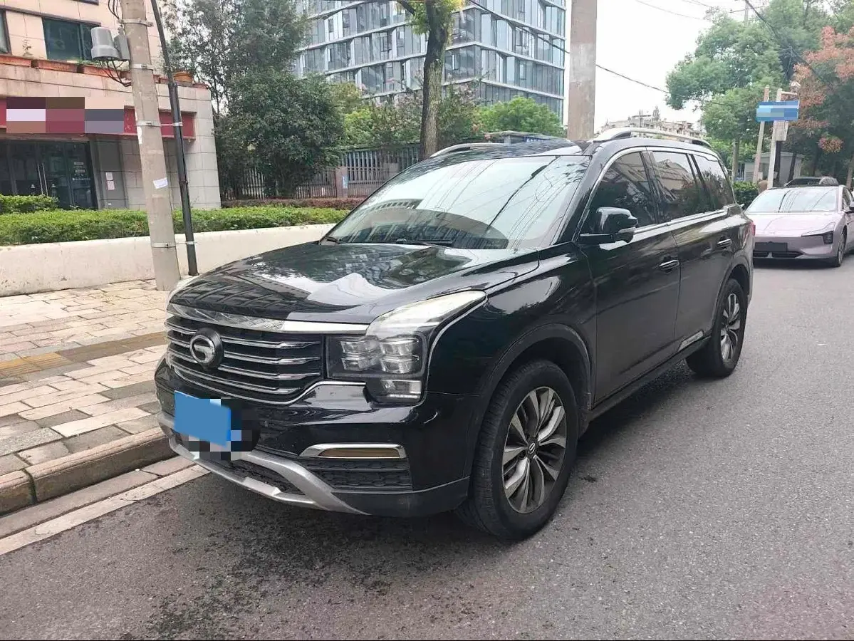 2017 GAC Trumpchi GS8 2.0T 201HP L4 6AT