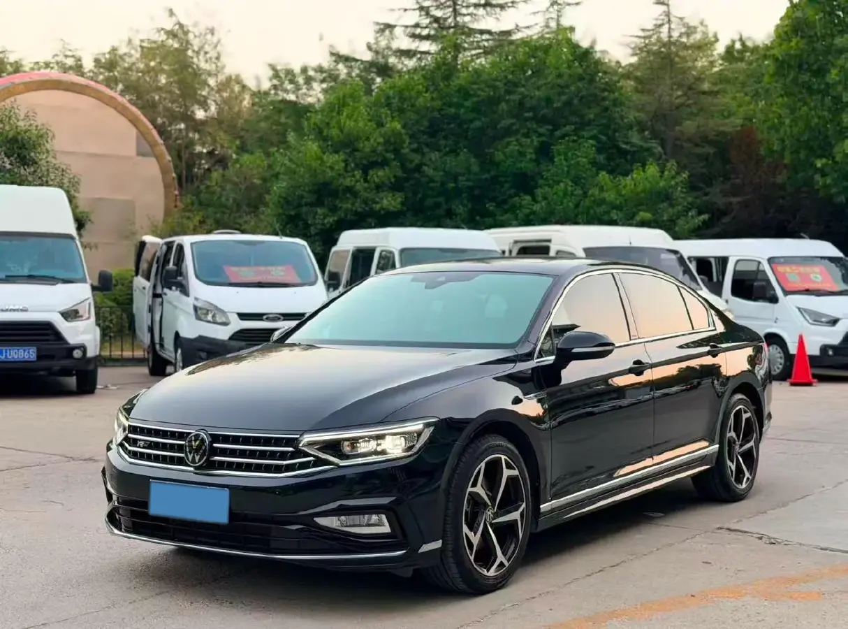 2024 Volkswagen Magotan 2.0T 186HP L4 7DCT