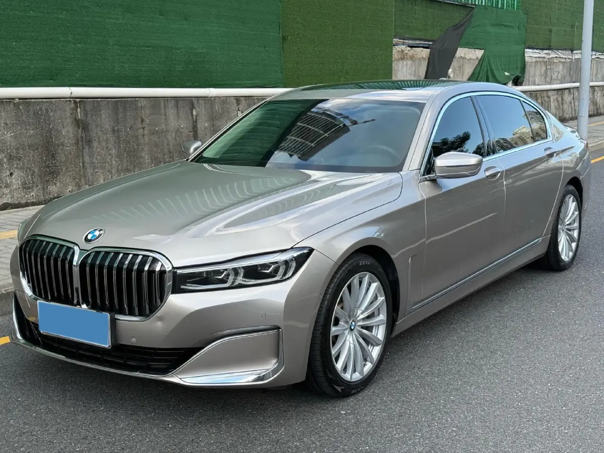 2021 BMW 7 Series 2.0T 265HP L4 8AT
