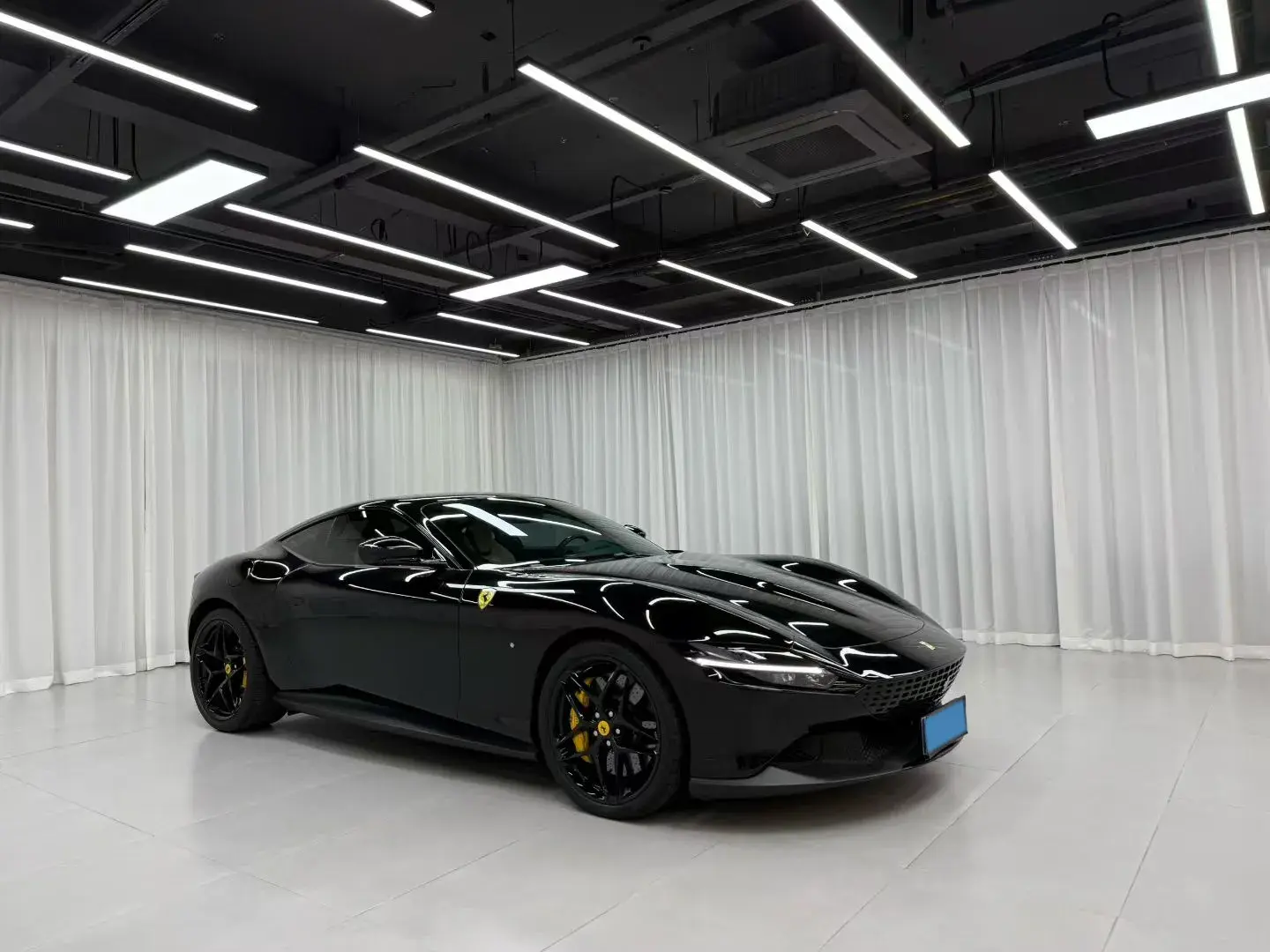 2020 FERRARI ROMA thumbnail 2