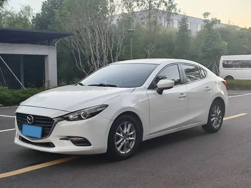 2019 Mazda 3 Axela 1.5L 117HP L4 6AT